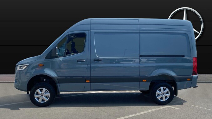 Mercedes-Benz Sprinter 319Cdi L2 Diesel Rwd 3.5t H2 Pro Van 9G-Tronic - Image 6